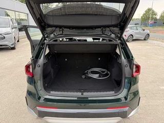 BMW iX1 BMW iX1 eDrive20 67 kWh 204pk | X-Line | Travel Pack  | Innovation Pack | Adaptieve cruise controle | HiFi System Harman Kardon | Panoramadak | Head up Display - afbeelding nr 38