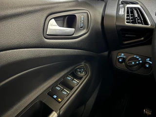 Ford Kuga Ford Kuga 1.5 EcoBoost ST Line Winterpakket Navi Cruise Trekh. - afbeelding nr 27