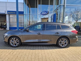 Ford Focus Ford Focus 1.0 EcoBoost Hybrid ST Line Wagon | SCI | Locatie Heerenveen | Automaat | Winterpack | 12.3 inch  Digital Cockpit | Achteruitrijcamera | Draadloos opladen |  Keyless Entry | - afbeelding nr 2