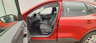 Ford Kuga Ford Kuga 2.5 PHEV Titanium 225pk | Winterpack | Afneembare Trekhaak | 1.500kg Trekgewicht | All Weather Michelin Cross Climate | Sync 3 Navigatie - afbeelding nr 12