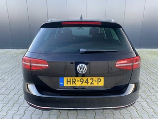 Volkswagen Passat Volkswagen Passat Variant 1.6 TDI Highline DSG|ACC|Trekhaak|Stoelverwarming - afbeelding nr 17