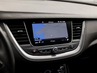 Opel Grandland X Automaat (APPLE CARPLAY, GROOT NAVI, CLIMATE, CAMERA, LEDER, LED KOPLAMPEN, SPORTSTOELEN, KEYLESS, CRUISE, NIEUWE APK, NIEUWSTAAT) - afbeelding nr 24