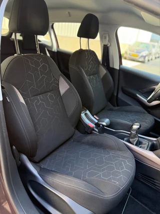 Peugeot 2008 Peugeot 2008 1.2 PureTech Style - afbeelding nr 20