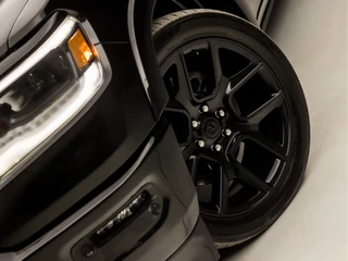 Dodge Ram 1500 Dodge Ram 1500 5.7 V8 4x4 Crew Cab Laramie 402Pk Automaat (PANORAMADAK, LUCHTVERING, GROOT NAVI, STOELKOELING, MEMORY SEATS, HARMAN/KARDON, TREKHAAK, STOELVERWARMING ACHTER, APPLE CARPLAY, NIEUWSTAAT) - afbeelding nr 42
