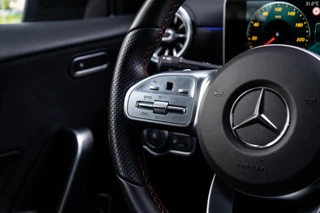 Mercedes-Benz A-Klasse Mercedes A-klasse 250 e AMG Pano / Camera / Ambi - afbeelding nr 13