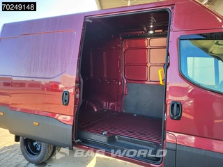 Iveco Daily Iveco Daily 35C21 2025 model! 210PK 2x Schuifdeur Dubbellucht LED ACC 3.5t trekhaak Navi L2H2 12m3 Airco Trekhaak - afbeelding nr 9