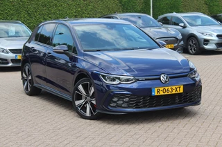 Volkswagen Golf Volkswagen Golf 1.4 eHybrid GTE / Camera / Navigatie / Sfeerverlichting / LED Koplampen / 18'' / Virtual Cockpit / DAB / Stoelverwarming / ACC - afbeelding nr 29