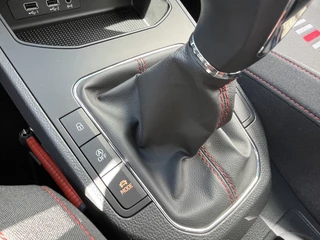 SEAT Ibiza SEAT Ibiza 1.0 TSI FR Business Intense | Navigatie | Trekhaak | Metallic - afbeelding nr 27