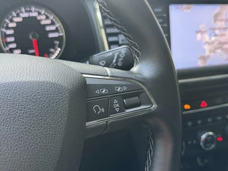 SEAT Ateca Seat Ateca 1.0 EcoTSI Limited Edition Volleer | Stoelverwarming | Apple CarPlay | Navigatiesysteem | Elektrisch bedienbare achterklep | Lichtmetalen velgen | Draadloze telefoonlader | Lane assist & Blind Spot detectie | Parkeersensoren voor en achter - afbeelding nr 12