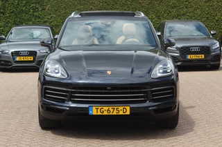 Porsche Cayenne Porsche Cayenne 3.0 E-Hybrid / Panoramadak / 360Camera / Luchtvering / 21'' / Softclose / Keyless / Sportchrono / Stuurverwarming / Stuurverwarming / DAB / Stoelverwarming / ACC - afbeelding nr 8