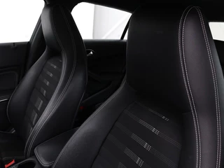 Mercedes-Benz CLA Mercedes-Benz CLA-klasse Shooting Brake 180 Business Solution | Stoelverwarming | Camera |  Bleutooth | Navigatie | LMV 18 inch | Sportstoelen | Half leder - afbeelding nr 6
