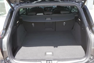 Ford Focus Ford Focus Wagon 1.0 EcoBoost Hybrid ST Line 125PK Automaat Winterpack SYNC4 Cruise Navi Camera Climate Parkeersensoren Privacy Glass *1500KG Trekgewicht* - afbeelding nr 11