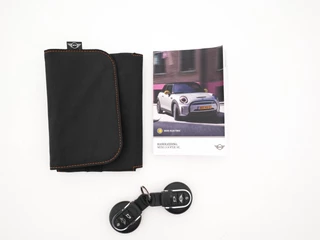 MINI Electric (INCL-BTW) Aut. *PANO | FULL-LEATHER | FULL-LED | HARMAN/KARDON-SOUND | KEYLESS | CAMERA | SPORT-SEATS | NAVI-FULLMAP  | ECC | HEATED-SEATS | AMBIENT-LIGHT | DAB | DIGI-COCKPIT | PDC | 17
