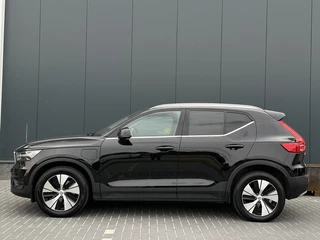 Volvo XC40 Volvo XC40 1.5 T4 Rech Inscr. M2022 NAVI PDC CAMERA LEDER LED VIRTUAL - afbeelding nr 2