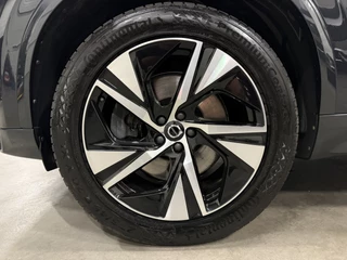 Volvo XC90 Volvo XC90 T8 Twin Engine AWD R-Design PANO/LUCHTVERING/TREKHAAK/H&K/MASSAGE+VENTILATIE/360CAMERA/20