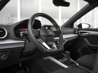 SEAT Arona SEAT Arona 1.0 EcoTSi 116pk DSG FR | Full LED | Keyless | ParkAssist + Camera | App-Connect | Armsteun vóór | Black Pack | Wireless Charge - afbeelding nr 3