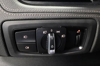 BMW 2 Serie BMW 2 Serie Gran Tourer 218i Luxury Line | 7-Zitter | HUD | Lederen bekleding | Stoel- en stuurverwarming | Navigatie | Camera | Adaptieve LED-koplamp | Sportstoelen | Alarm Klasse 3 | Elek. achterklep | DAB | Dealer onderhouden | NAP Logisch - afbeelding nr 37