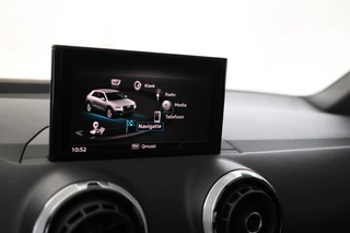 Audi Q2 Sport! Panorama, Leer, Airco - afbeelding nr 11