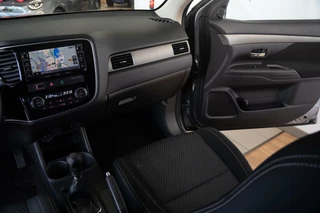 Mitsubishi Outlander Mitsubishi Outlander 2.2 DI-D Edition | 1ste Eig | Org NL | BTW Auto | DAB | Camera | Dealer Onderhouden - afbeelding nr 14