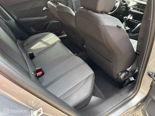 Peugeot 2008 Peugeot 2008 1.2 PureTech Allure 130 pk navigatie en camera cruise control - afbeelding nr 22