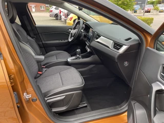 Renault Captur Renault Captur 1.6 E-Tech Hybrid 145 Automaat Intens Navigatie Camera Clima + Cruise Control Lmv Dab Carplay Keyless Parkeersensoren V+A NL Auto - afbeelding nr 18