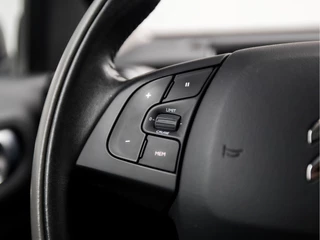 Citroën C4 Cactus Automaat (CAMERA, CLIMATE, STOELVERWARMING, PARKEERSENSOREN, CRUISE, SPORTSTOELEN, DIGITAL COCKPIT, ELEK RAMEN, NIEUWSTAAT) - afbeelding nr 17