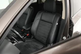 Mitsubishi Outlander Mitsubishi Outlander 2.0 PHEV Pure | Trekhaak | Carplay | Camera |  Half leder | Keyless | Climate control | Cruise control - afbeelding nr 5