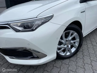 Toyota Auris Toyota Auris 1.8 Hybrid Comfort/Led/Navi/Bt/Parkass./Pano/ - afbeelding nr 3