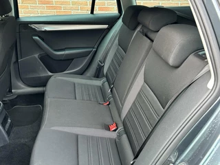 Škoda Octavia Skoda Octavia Combi 1.0 TSI Ecc/Pdc/Navigatie/Chrome - afbeelding nr 14