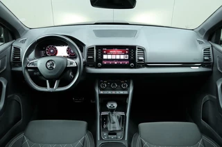 Škoda Karoq Skoda Karoq 1.5 TSI / 150 PK / DSG / Sportline / Black Edition / Panorama / Virtual Cockpit / Camera / Cruise Control / Trekhaak / 18