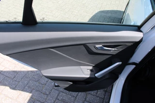 Audi Q2 Audi Q2 35 TFSI 150 PK DSG Full Led/Airco/Pdc 2x/Bluetooth 