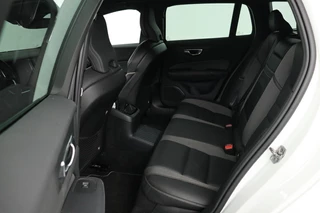 Volvo V60 Volvo V60 2.0 T6 Recharge AWD R-Design | Trekhaak |  Stoel & stuurverwarming | Adaptive cruise | Carplay | Camera | Keyless | Navigatie | Full LED | Dodehoek detectie | Half leder - afbeelding nr 6
