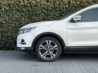 Nissan QASHQAI Nissan Qashqai 1.2 N-CONNECTA, NIEUW MODEL PANO, LEDER, 360 CAMERA, LANE ASSIST, DODEHOEK, CRUISE, NAVI, DAB+, ECC-AIRCO, LED, PDC, LICHTMETAAL 18