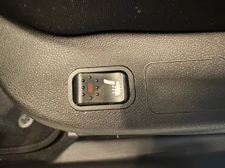 Alfa Romeo MiTo Alfa Romeo MiTo 1.4 Junior Climate control, 17Inch l.m. velgen, Stoelverwarming, PDC - afbeelding nr 15