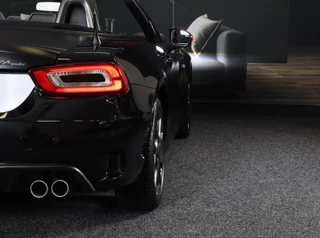 Fiat 124 Spider Fiat 124 Spider 1.4 MultiAir Turbo Abarth / 170 Pk / AUT / Navi / Airco / Elek Pakket / Cruise Control / Led / Pdc / 17 Inch - afbeelding nr 55