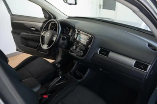 Mitsubishi Outlander Mitsubishi Outlander 2.2 DI-D Edition | 1ste Eig | Org NL | BTW Auto | DAB | Camera | Dealer Onderhouden - afbeelding nr 15