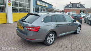 Škoda Superb Skoda Superb Combi 1.5 TSI ACT Business Edition Plus - afbeelding nr 3