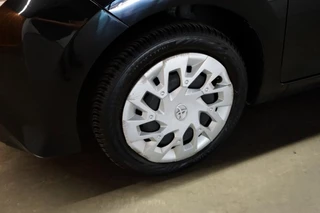 Toyota Aygo Toyota Aygo 1.0 VTT-I X-PLAY/ AIRCO - afbeelding nr 3