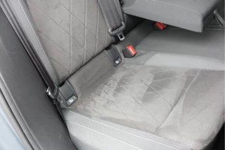 Volkswagen Golf Volkswagen Golf 1.5 TSI 96kw 130pk Style , Panorama dak , Led, Virtual cockpit ,Trekhaak uitklapbaar, PDC, Navigatie via Carplay , DAB+ , Stoelverwarming,Alcantara bekleding, etc. - afbeelding nr 36
