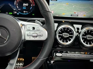 Mercedes-Benz CLA Mercedes CLA-klasse 250 e AMG CLA250e Coupe Panoramadak|Keyless|Camera 360°|Advanced sound|Sfeerverlichting|Head-up|Night pakket|Multibeam LED - afbeelding nr 31