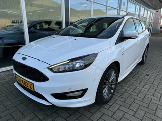 Ford Focus Ford Focus Wagon 1.0 ST-Line | Airco | Parkeersensoren | LMV | - afbeelding nr 3