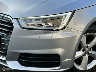 Audi A1 Sportback Audi A1 Sportback 1.0 TFSI Adrenalin AUTOMAAT / LED / 17