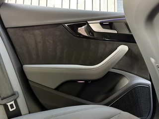 Audi A5 Audi A5 Sportback 35 TFSI S-line black edition Automaat | Navigatiesysteem | Bang&Olufsen audio | Leer/alcantara grijs | Adaptieve cruise control | Apple CarPlay | Stoelverwarming | Parkeersensoren voor en achter - afbeelding nr 43