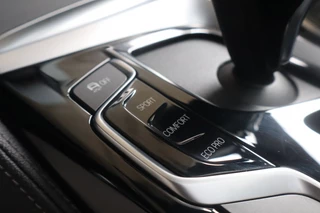 BMW 5 Serie BMW 5 Serie Touring 520i | Geen import | M Sport | Schuifdak | Trekhaak | Compleet - afbeelding nr 20