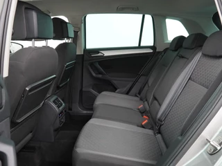 Volkswagen Tiguan - Navigatie - Climate control - Adaptieve Cruise control - 17 inch LM velgen - 1600 KG trekgewicht - 12 maanden garantie - afbeelding nr 26