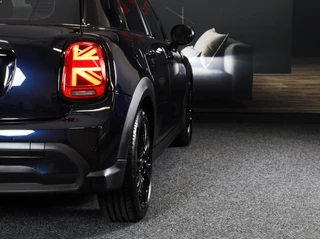MINI Cooper Mini Mini 1.5 Cooper Camden Plus Edition / AUT / 5 Deurs / Navi / HK / Ecc / Head Up / Digital Cockpit / Open Panorama / Led / Pdc - afbeelding nr 45