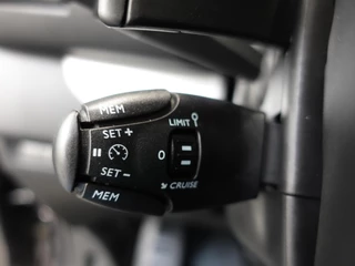 Opel Vivaro Opel Vivaro 2.0 BlueHDi 145PK L3 Automaat Airco Bluetooth Cruise Control - afbeelding nr 18