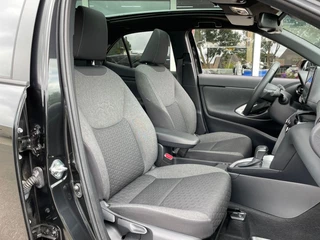 Toyota Yaris Cross Toyota Yaris Cross 1.5 HYBRID ADVENTURE, Pano, Led, HUD, Camera, ACC, Stoel/stuur verw. - afbeelding nr 25