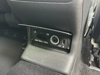 Škoda Karoq Skoda Karoq 1.5 TSI Sportline Automaat | Stoelverwarming | Apple CarPlay | LED verlichting | Trekhaak uitklapbaar | Adaptieve cruise control | Dode hoek detectie | Voorruitverwarming | Parkeersensoren voor en achter | Achteruitrijcamera - afbeelding nr 50