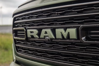 Dodge Ram 1500 Dodge Ram 1500 5.7 V8 4x4 Crew Cab Limited BPM VRIJ / ALL IN PRIJS / PANO / KLEP / WIDE BODY / GARANTIE - afbeelding nr 62